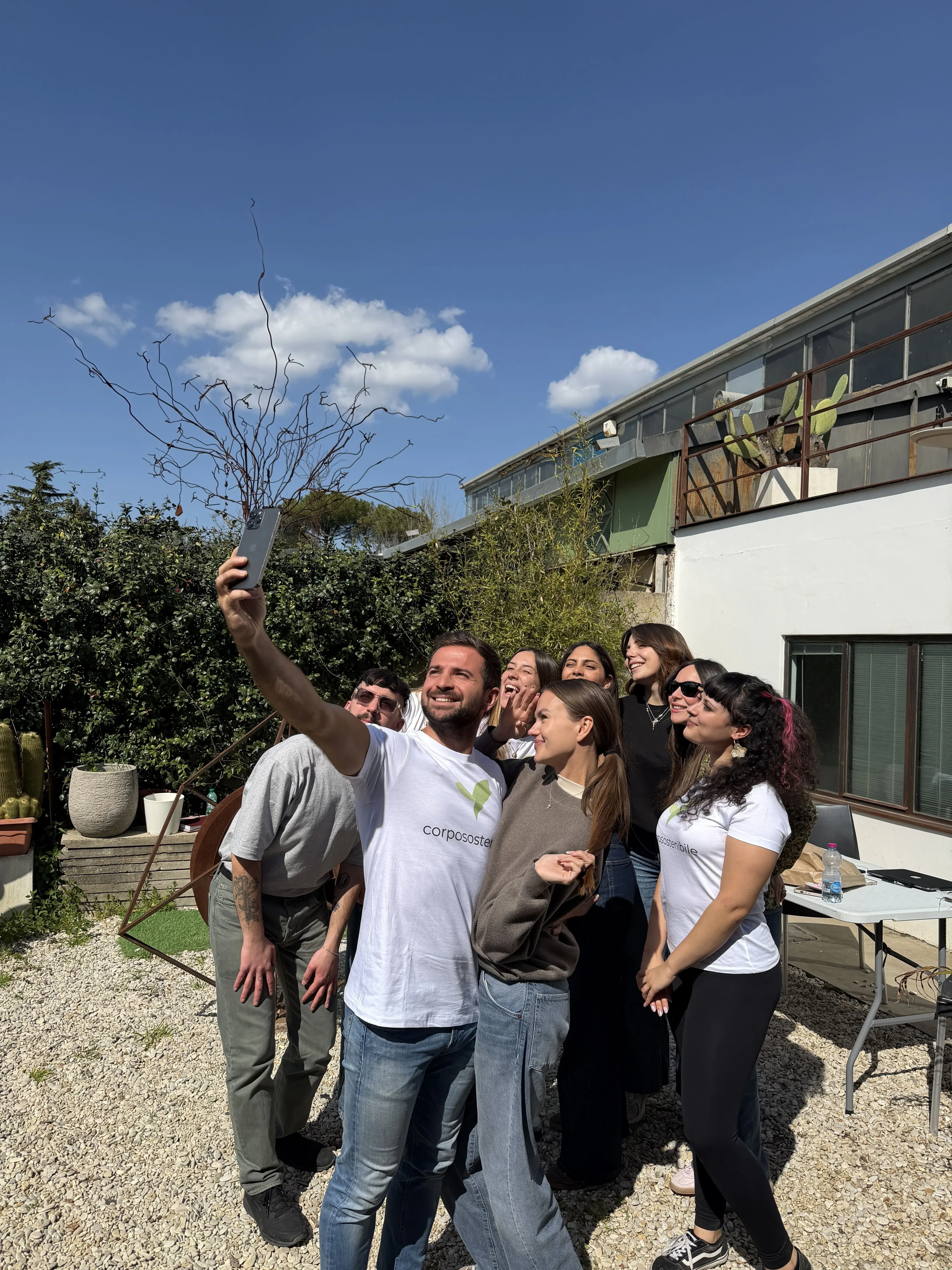Il team Corposostenibile durante una giornata di lavoro